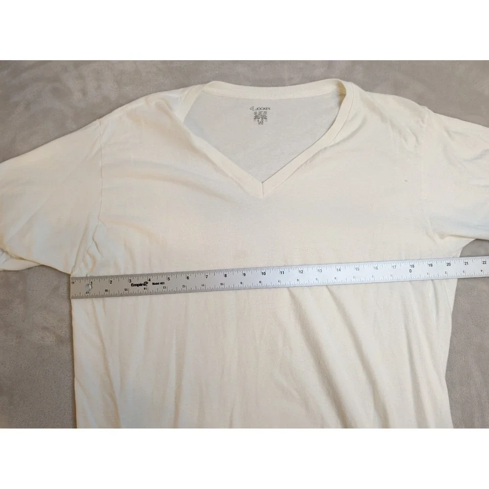 Jockey White V-Neck T-Shirt Mens Large‎ 100% Cotton Short Sleeve Undershirt